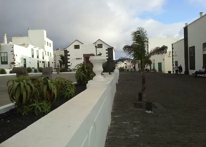 From 게스트하우스